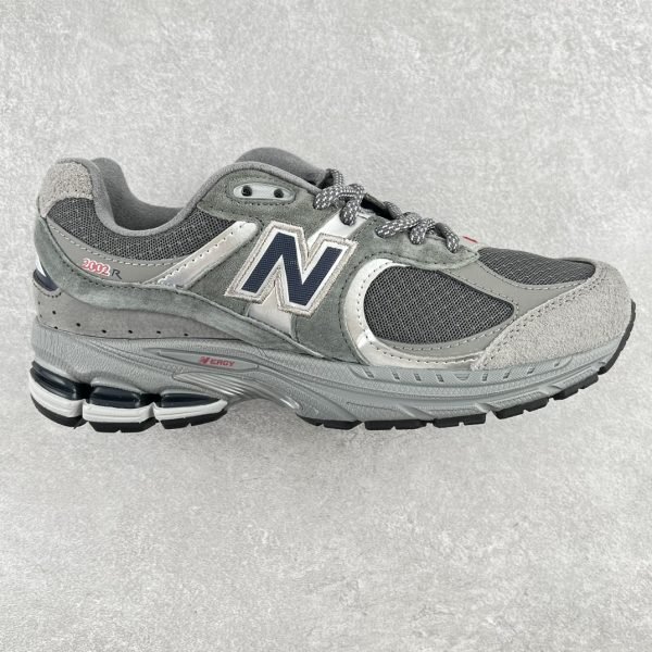 New Balance 2002R "Gray" M2002RHG