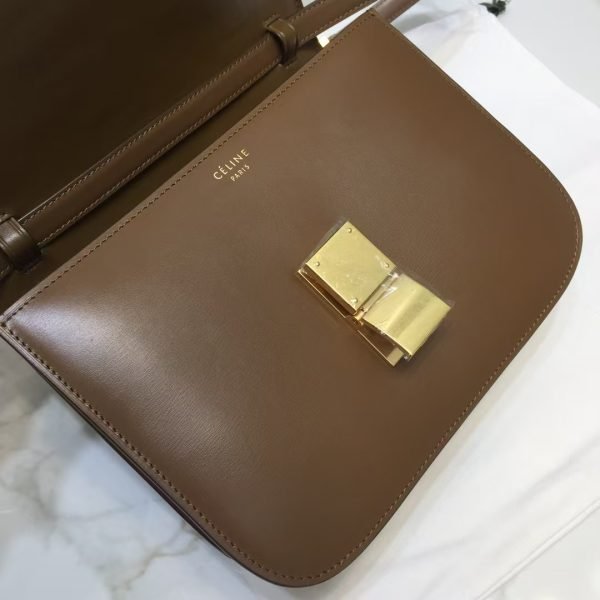 Celine Classic Box cowhide tofu bag - Image 7