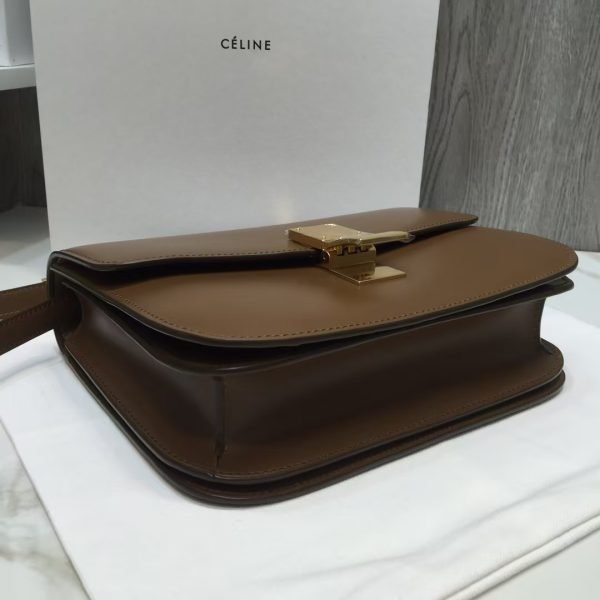 Celine Classic Box cowhide tofu bag - Image 6