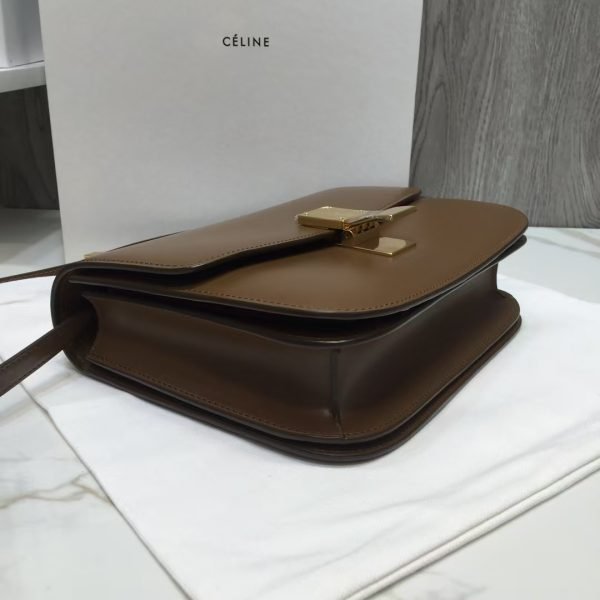 Celine Classic Box cowhide tofu bag - Image 3